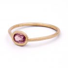 <div class="fancy-desc"><div class="fancy-desc-left"><span class="secondary label radius">gold</span> <span class="secondary label radius">ethical stone</span> <span class="secondary label radius">unheated sapphire</span> <span class="label radius">Stone creations</span></div><div class="fancy-desc-right"><div class='fb-share-button' data-href='https://www.cf-creation.ch/en/2015_10_mg_5258/' data-layout='button' data-size='small' data-mobile-iframe='true'></div></div></div>