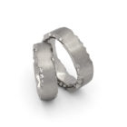<div class="fancy-desc"><div class="fancy-desc-left"><span class="secondary label radius">wedding rings</span> <span class="secondary label radius">palladium</span></div><div class="fancy-desc-right"><div class='fb-share-button' data-href='https://www.cf-creation.ch/en/2016_11_mg_6285_web/' data-layout='button' data-size='small' data-mobile-iframe='true'></div></div></div>