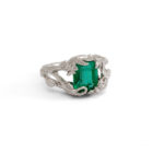 <div class="fancy-desc"><div class="fancy-desc-left"><span class="secondary label radius">ring</span> <span class="secondary label radius">emerald</span> <span class="secondary label radius">jewelery</span> <span class="secondary label radius">gold</span></div><div class="fancy-desc-right"><div class='fb-share-button' data-href='https://www.cf-creation.ch/en/2017_09_mg_6892/' data-layout='button' data-size='small' data-mobile-iframe='true'></div></div></div>